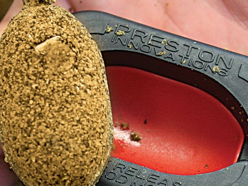 Preston Elasticated Flat Method Feeder - X Large Terminal Tackle 6 Preston Elasticated Flat Method Feeder - X Large Terminal Tackle - Image 6