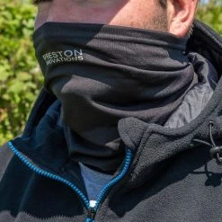 Preston Drifish Neck Warmer Clothing -Outlet Preston Store preston drifish neck warmer in use 1