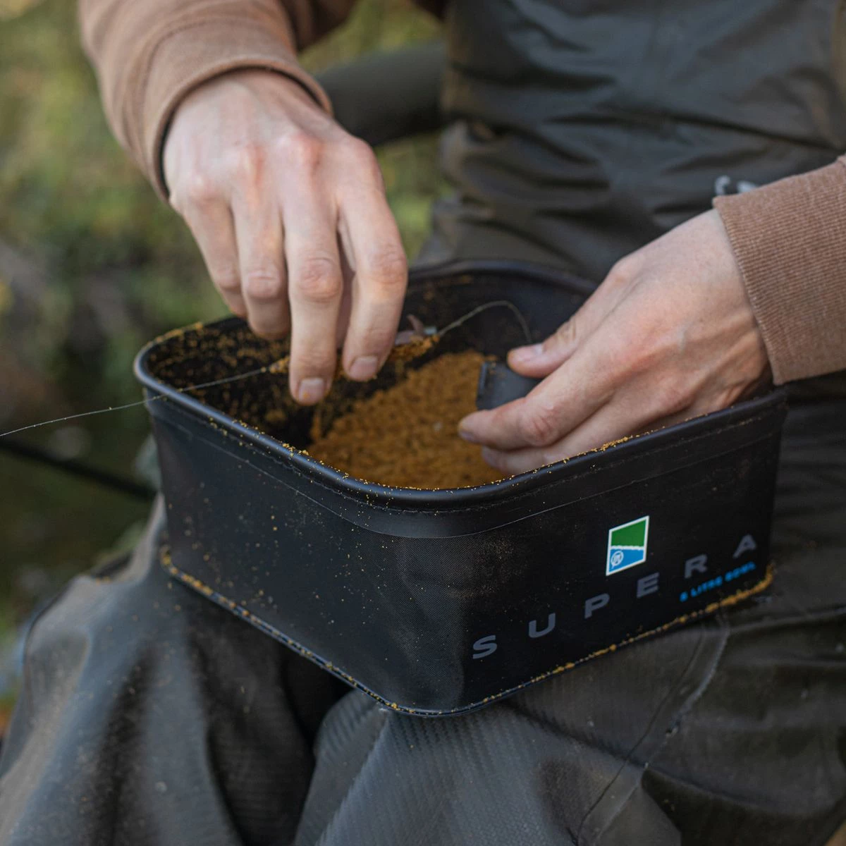 Preston Supera 5 Litre EVA Bowl Luggage 3 Preston Supera 5 Litre EVA Bowl Luggage - Image 3